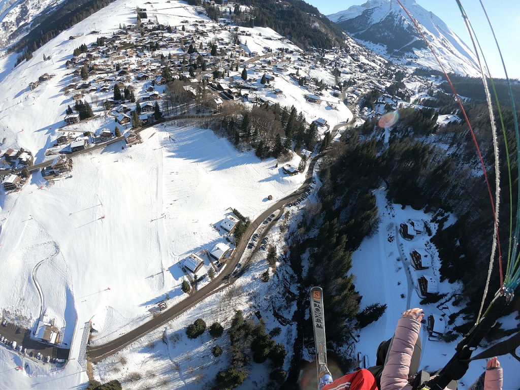 Baptême parapente au Crêt du Loup