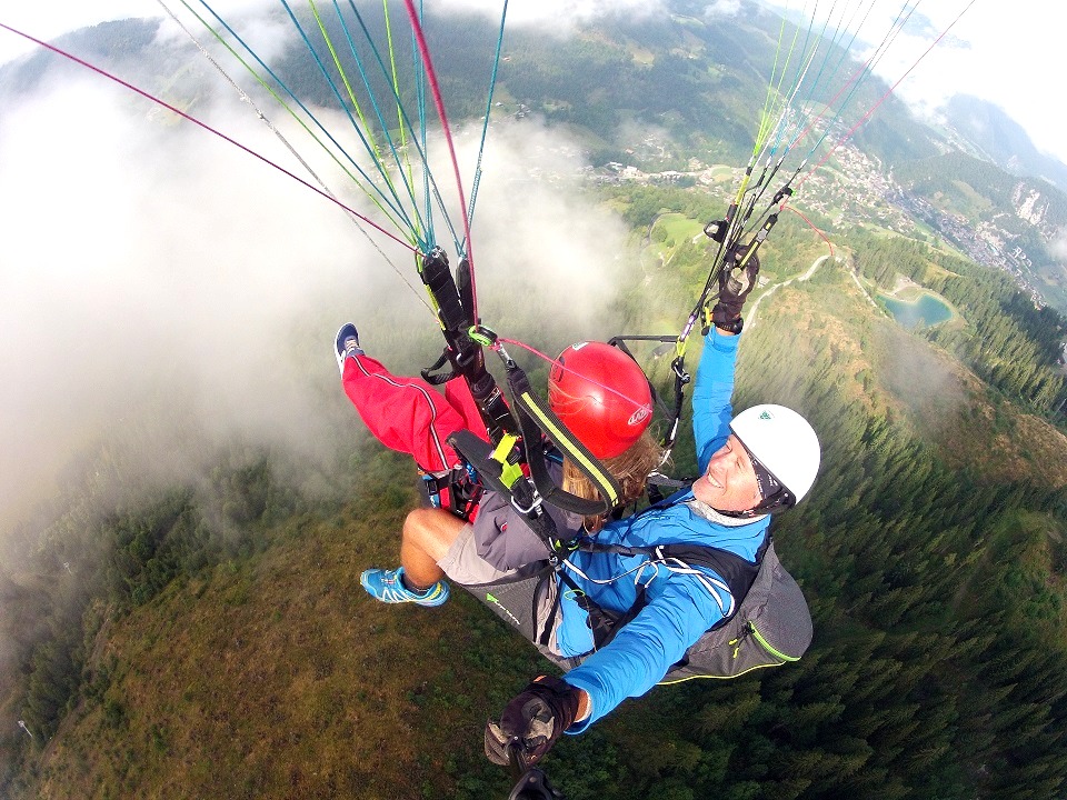 Nuage Clusaz Parapente